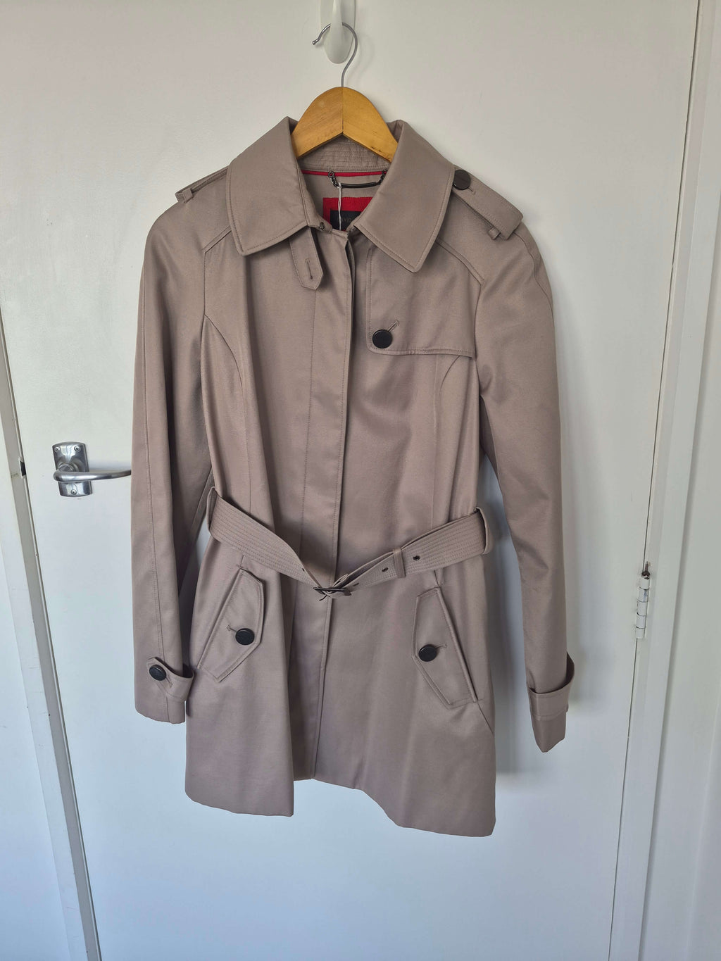 David Lawrence Beige Trench Coat | Size 12