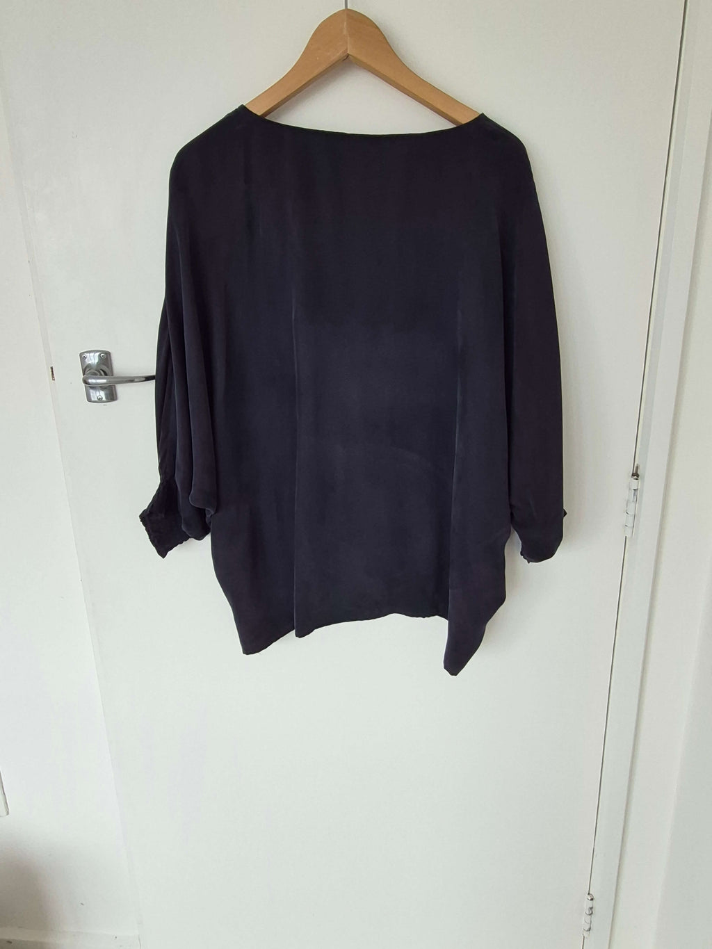 Moochi Assume Navy Top | Size M