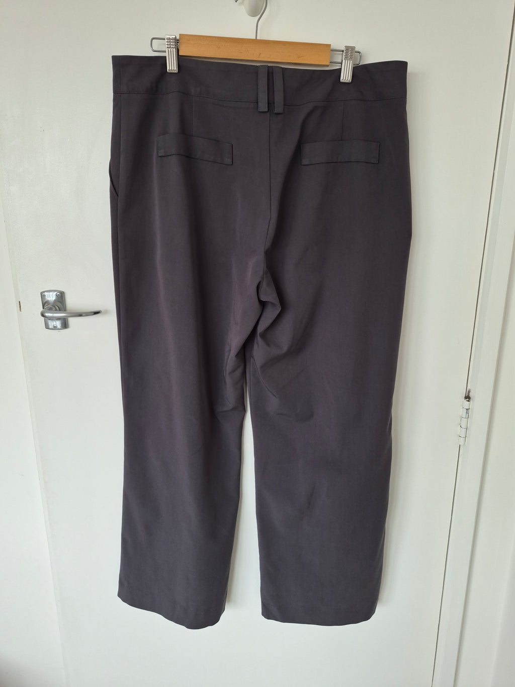 Repertoire Pants | Size 14