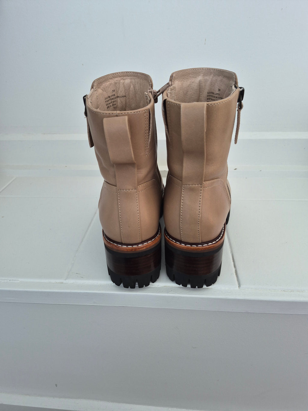 Isabella Anselmi Ankle Boots | Size 39