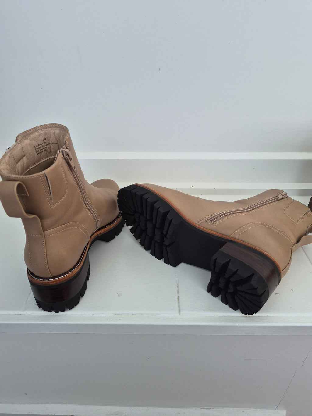 Isabella Anselmi Ankle Boots | Size 39