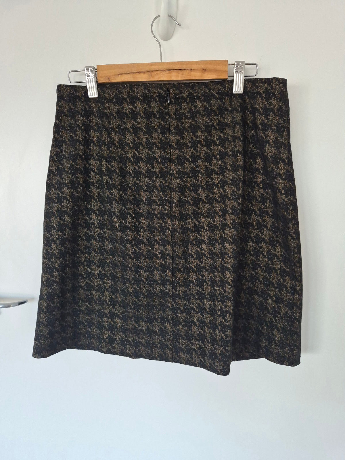 Cue Black & Gold Mini Skirt | Size 12