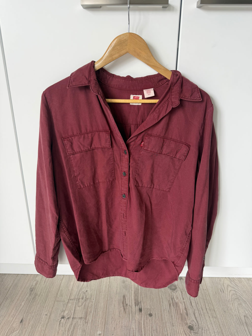 Levi’s Shirt | Size Small