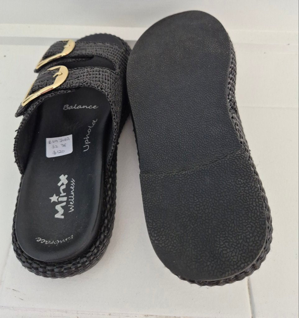 Minx Black Relax Slides | Size 38