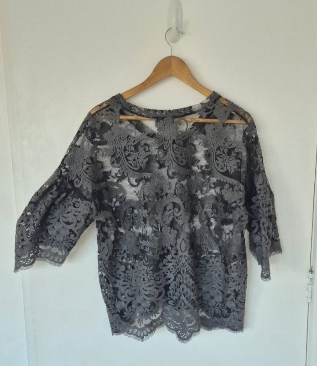 Front view of Briarwood Lace Top Size M, preloved designer clothing at Copper & Cotton