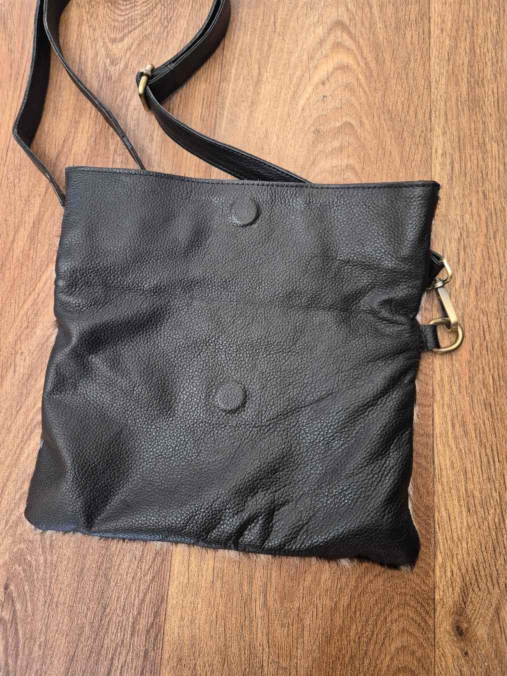 Furmoo Crossbody Bag