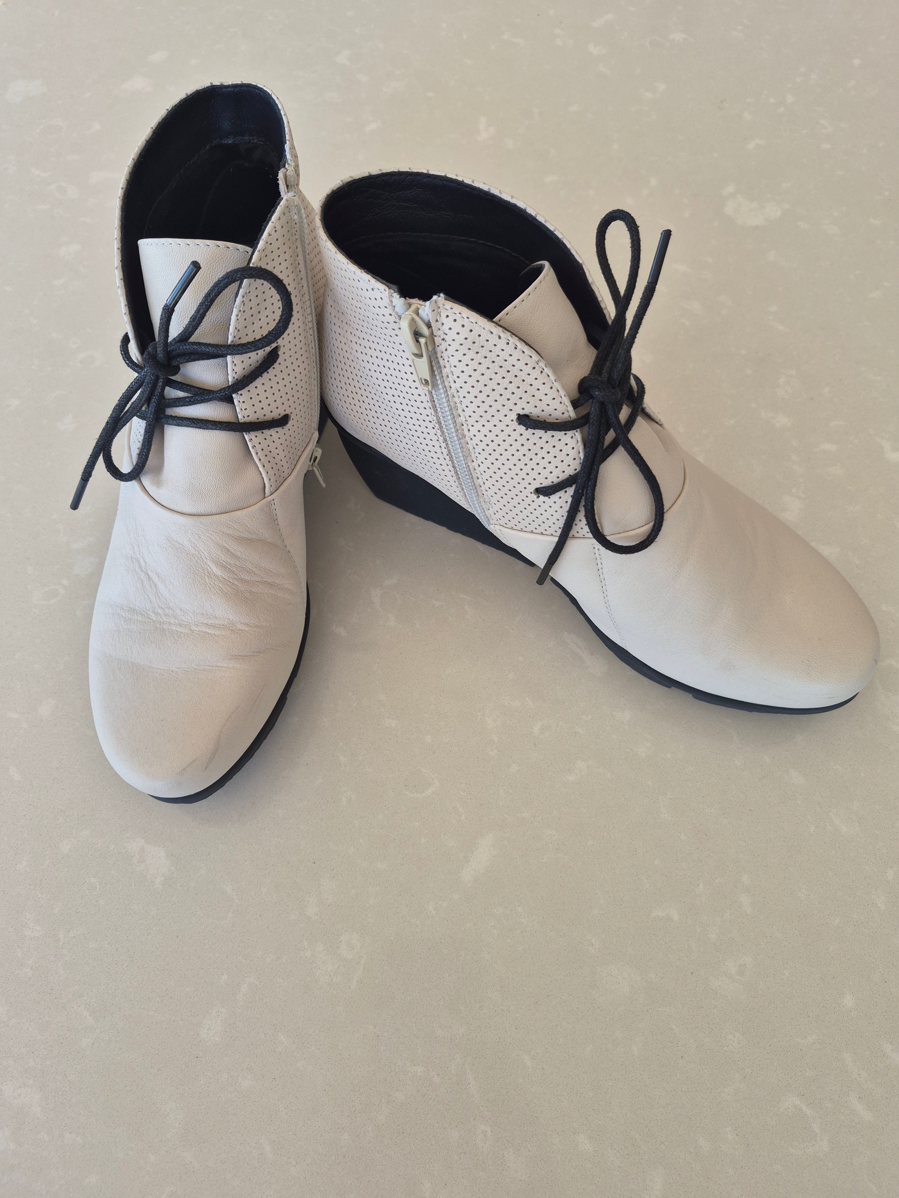 Alfie & Evie Otter Ankle Boots | Size 39
