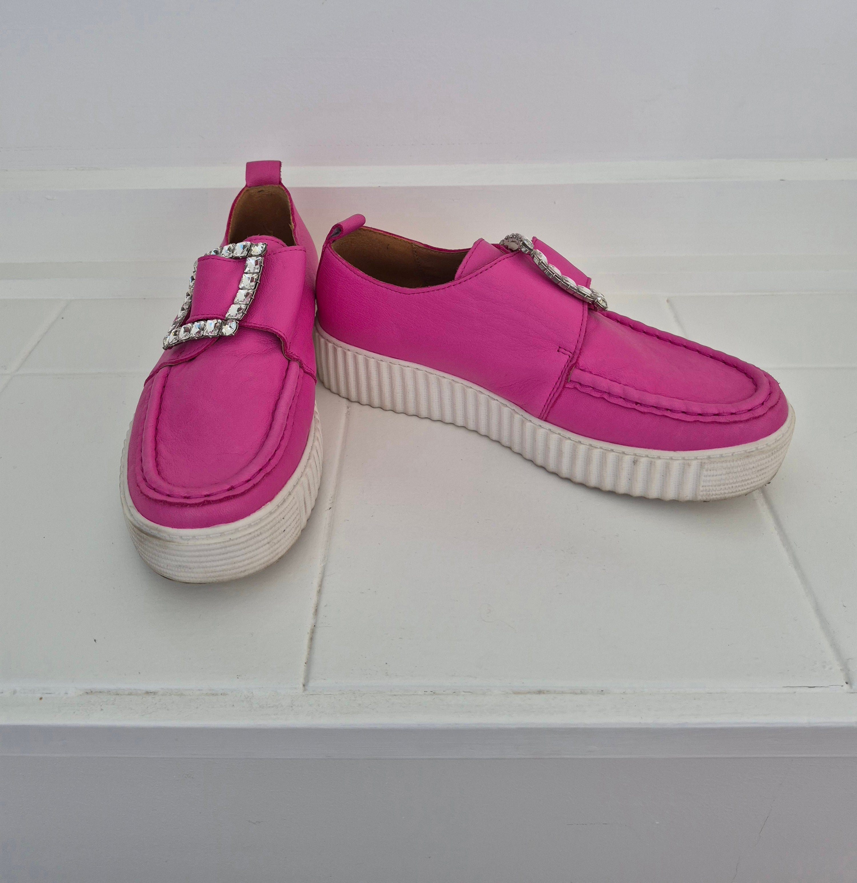 Alfie & Evie Sneakers | Size 37