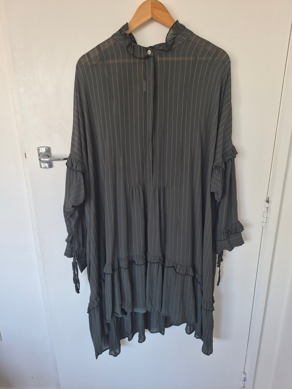 Maude Dainty Dress | Size L