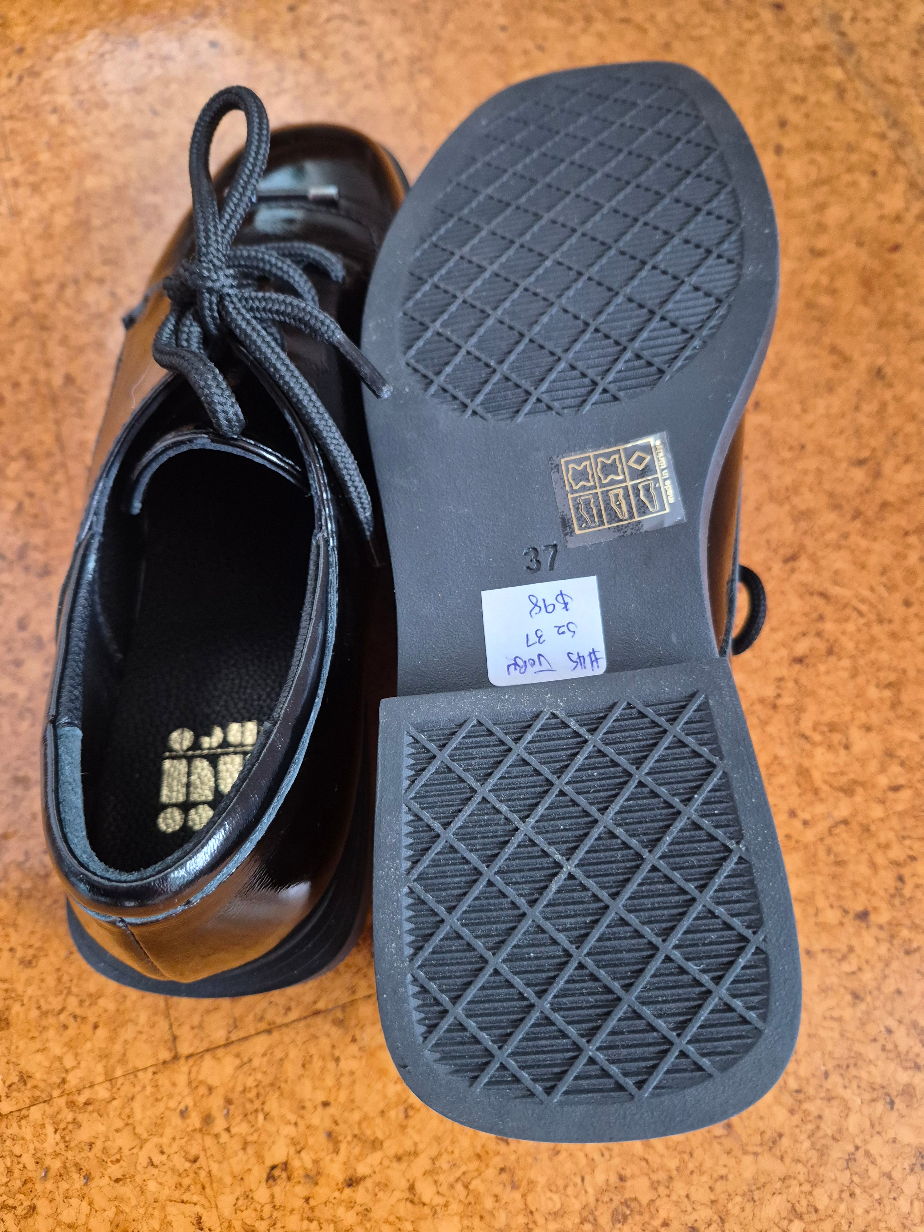Nu by Neo Patent Loafers | Size 37