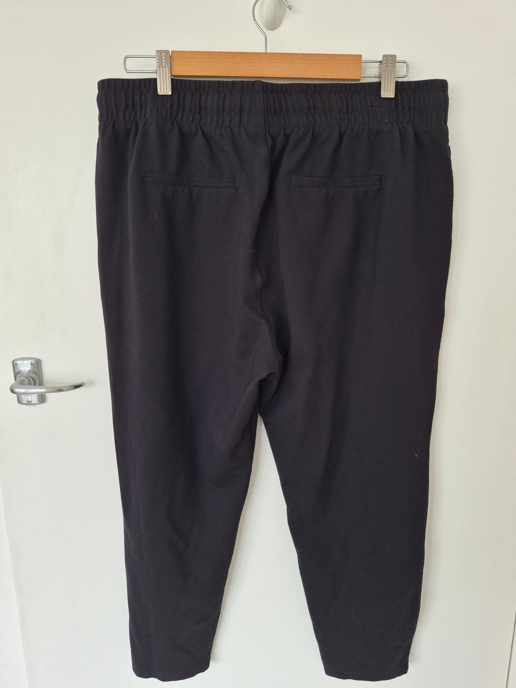Witchery Black Track Pants | Size 16
