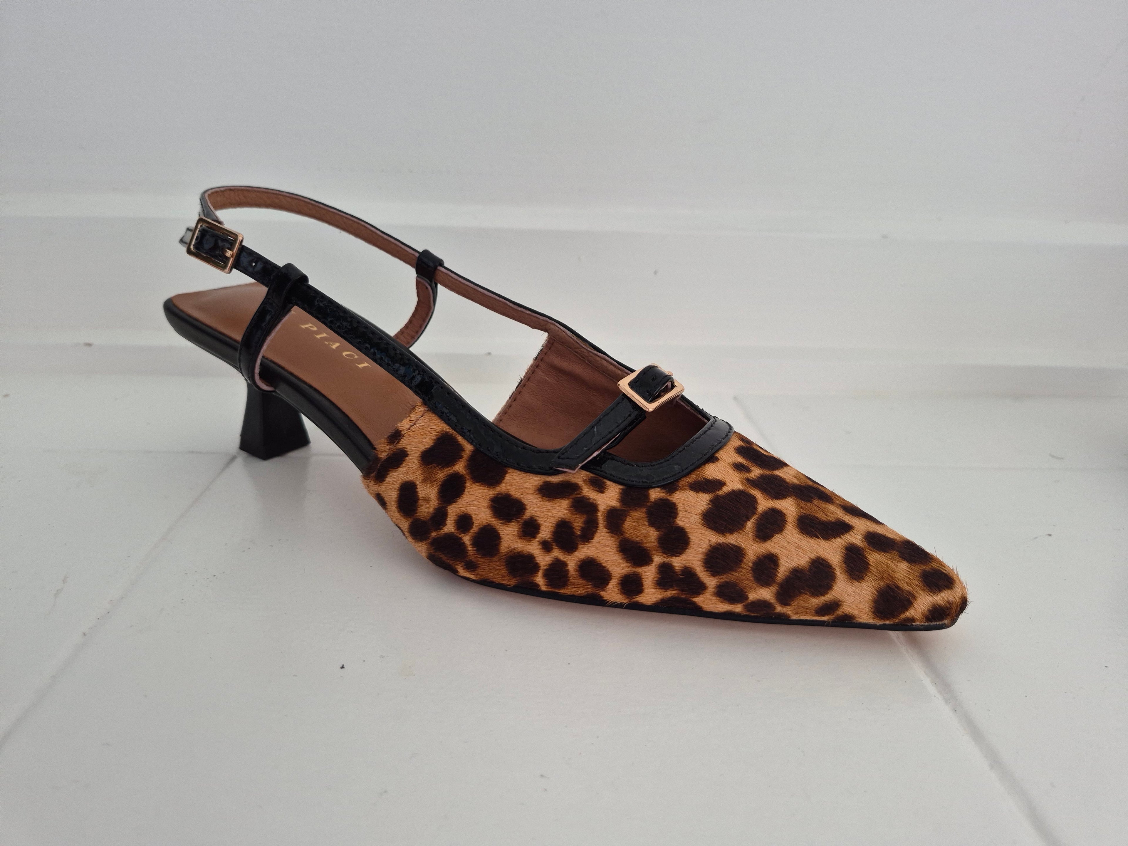 Mi Piaci Leopard Print Heels | Size 36