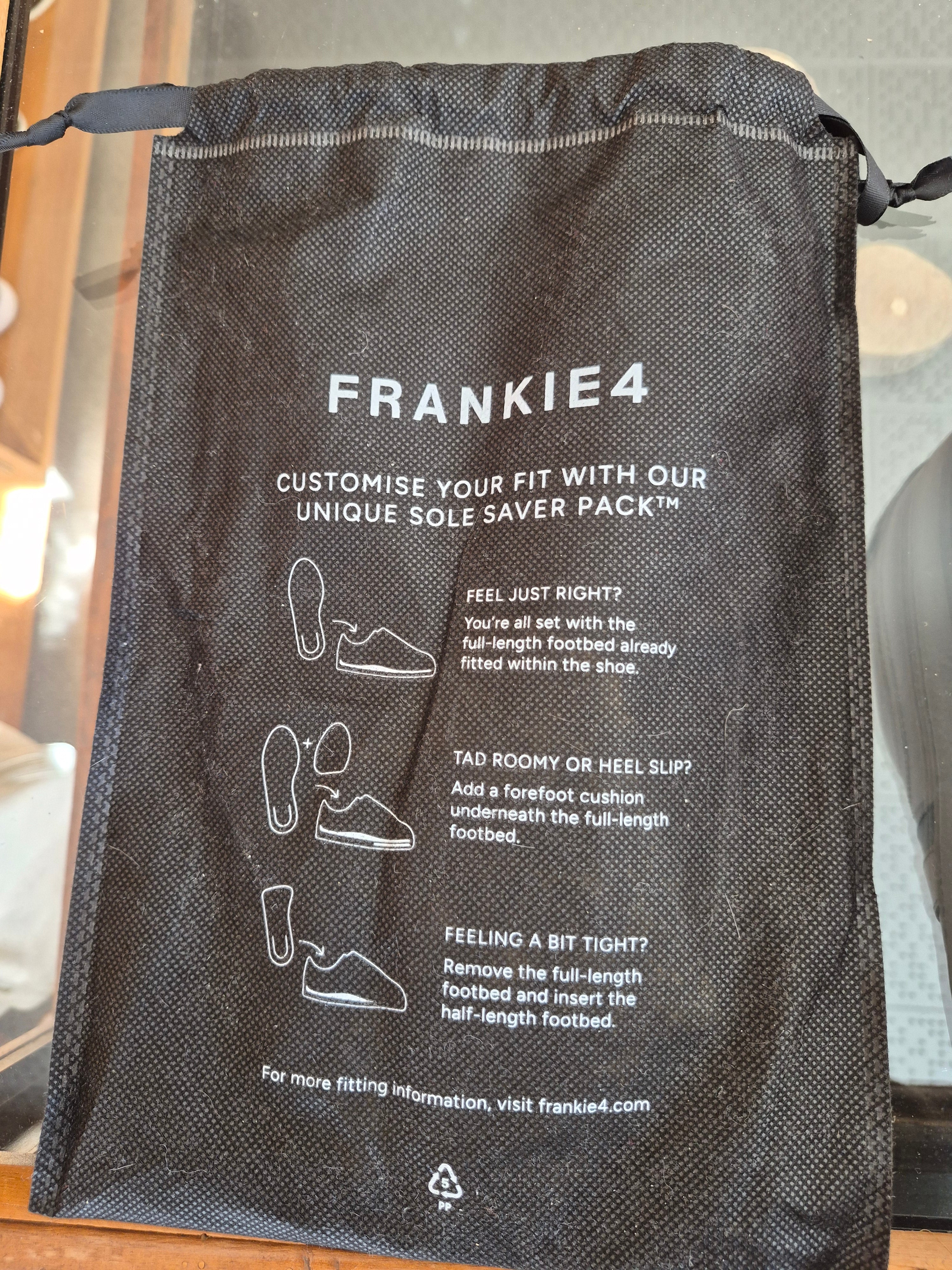 Frankie4 Riley White Sneakers | Size 9