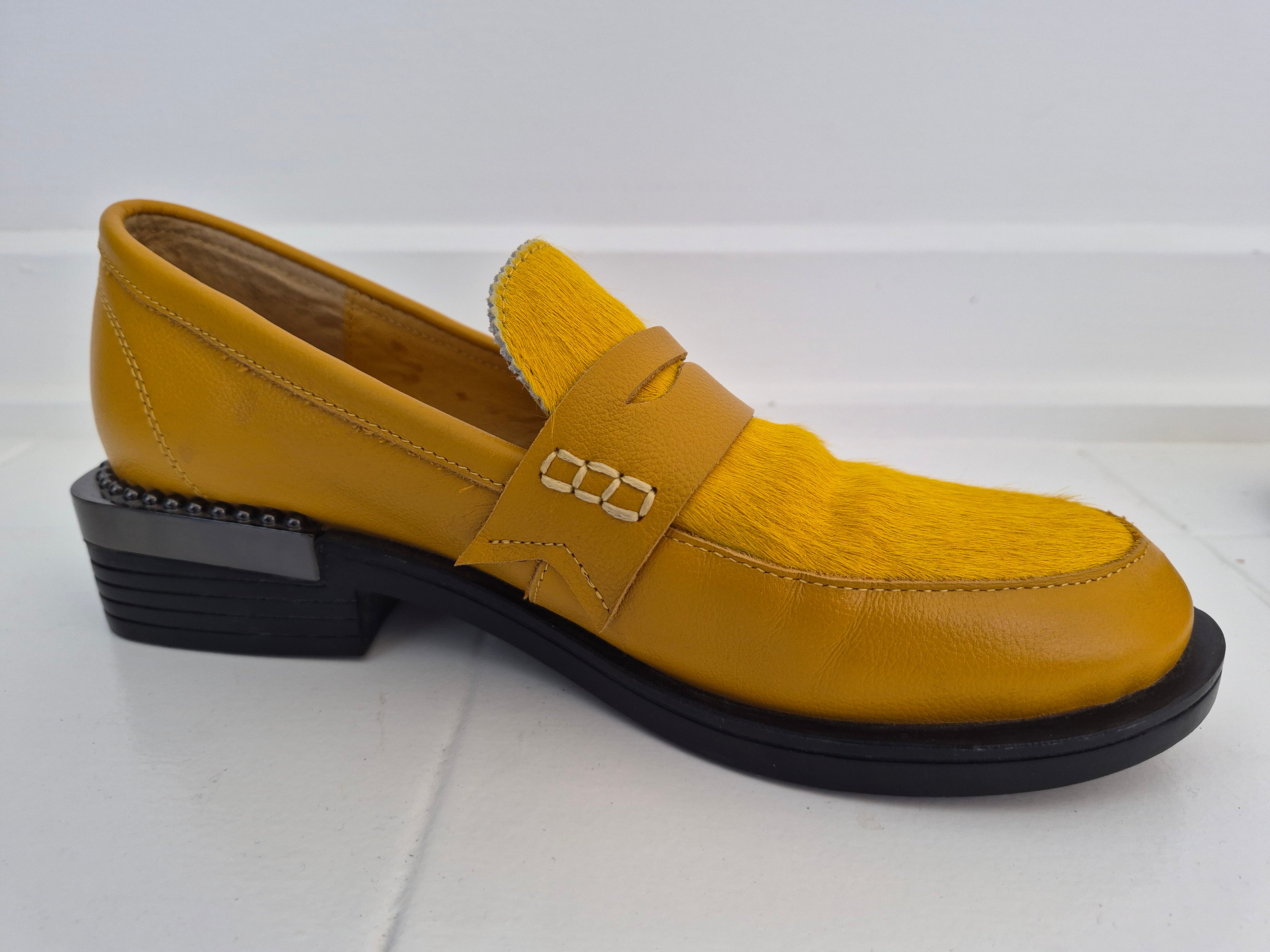 Minx Loafers | Size 38