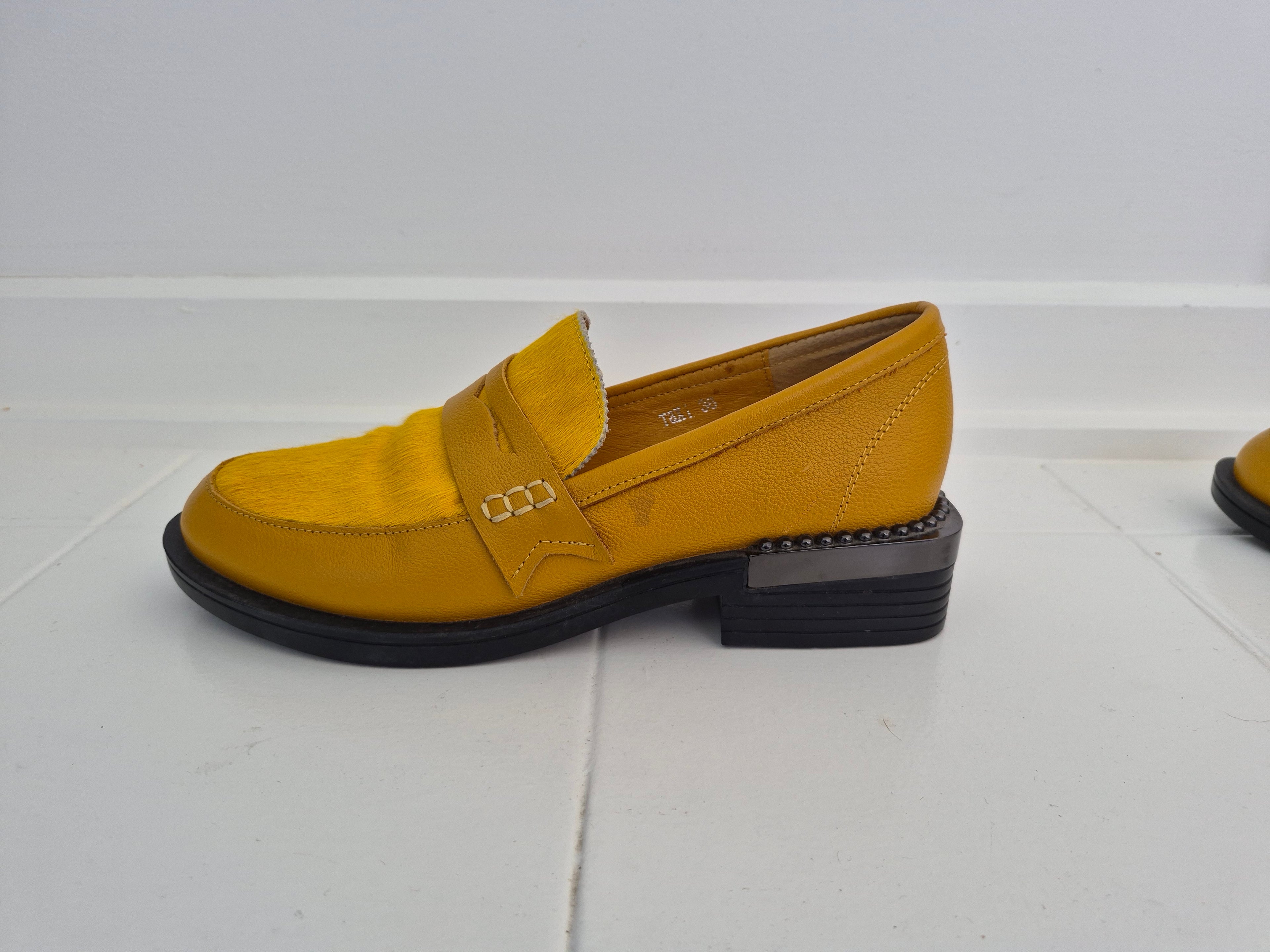 Minx Loafers | Size 38