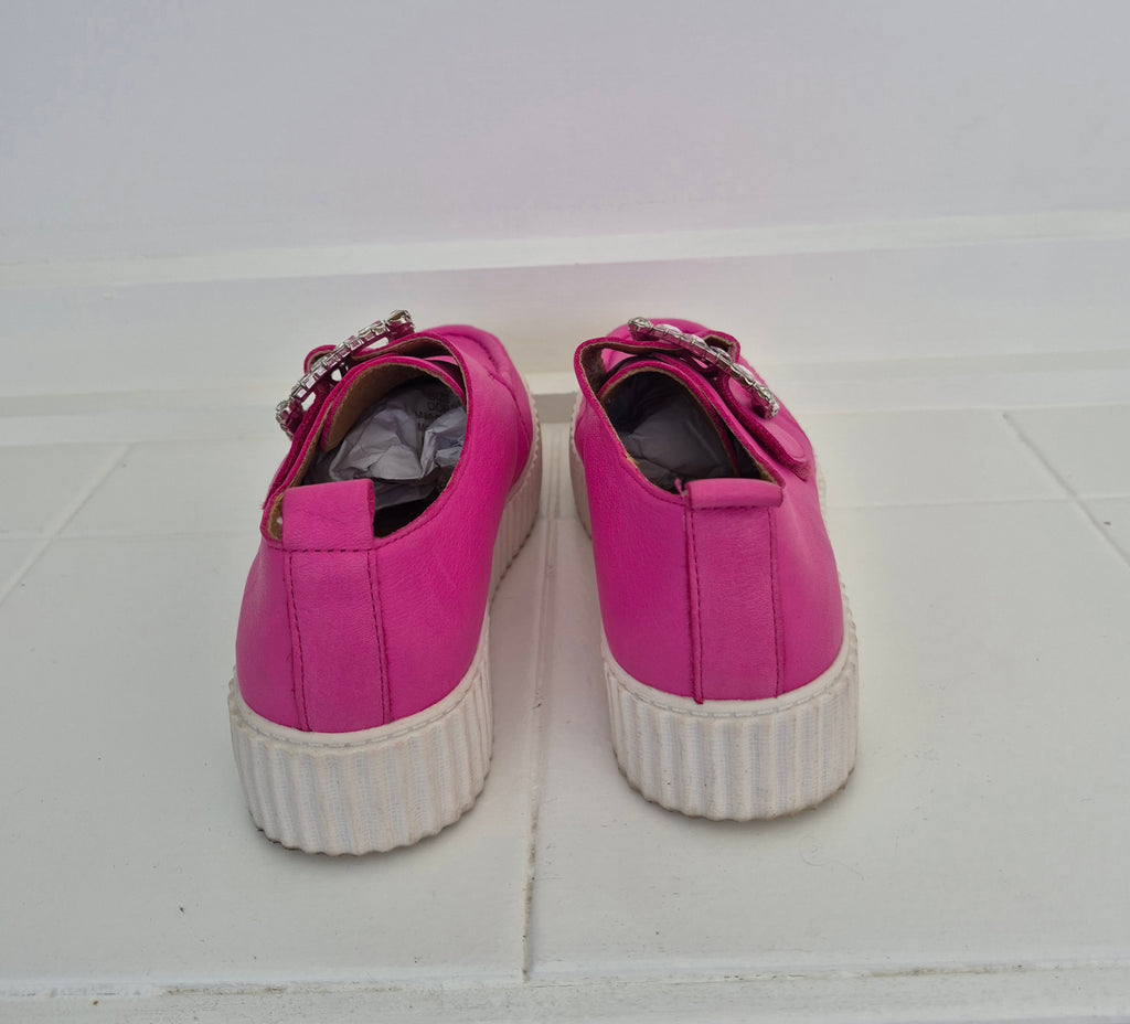 Alfie & Evie Sneakers | Size 37