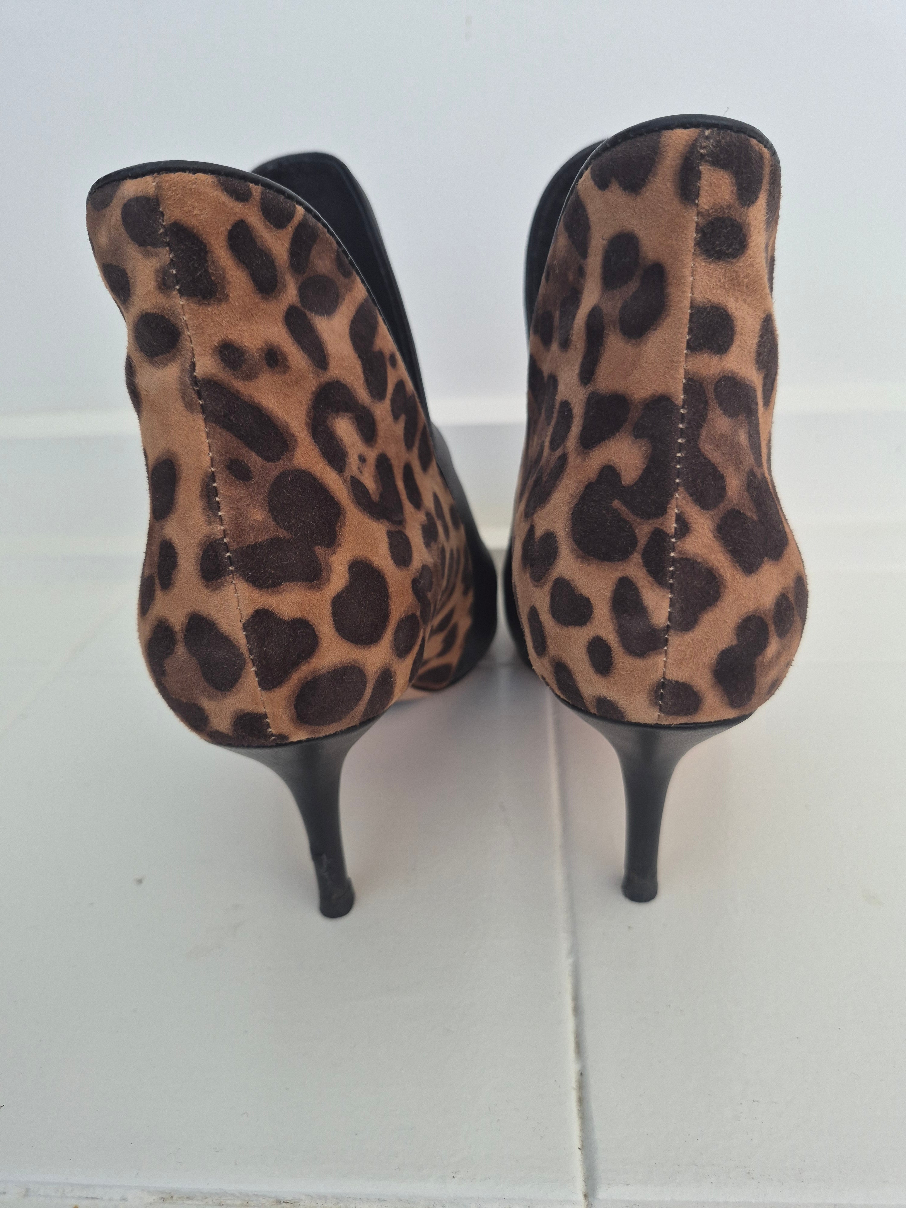 Silent D Ankle Boots | Size 39