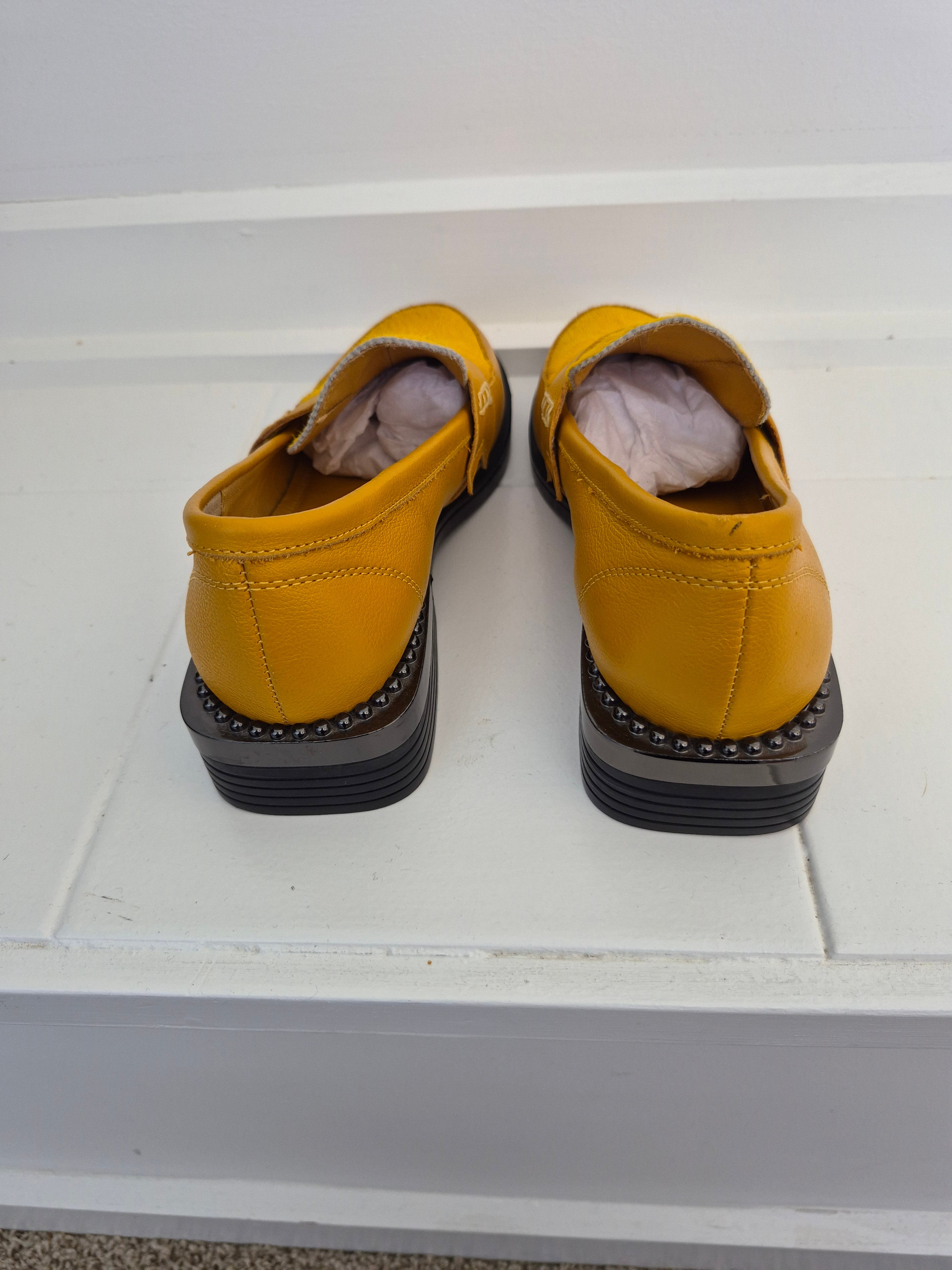 Minx Loafers | Size 38