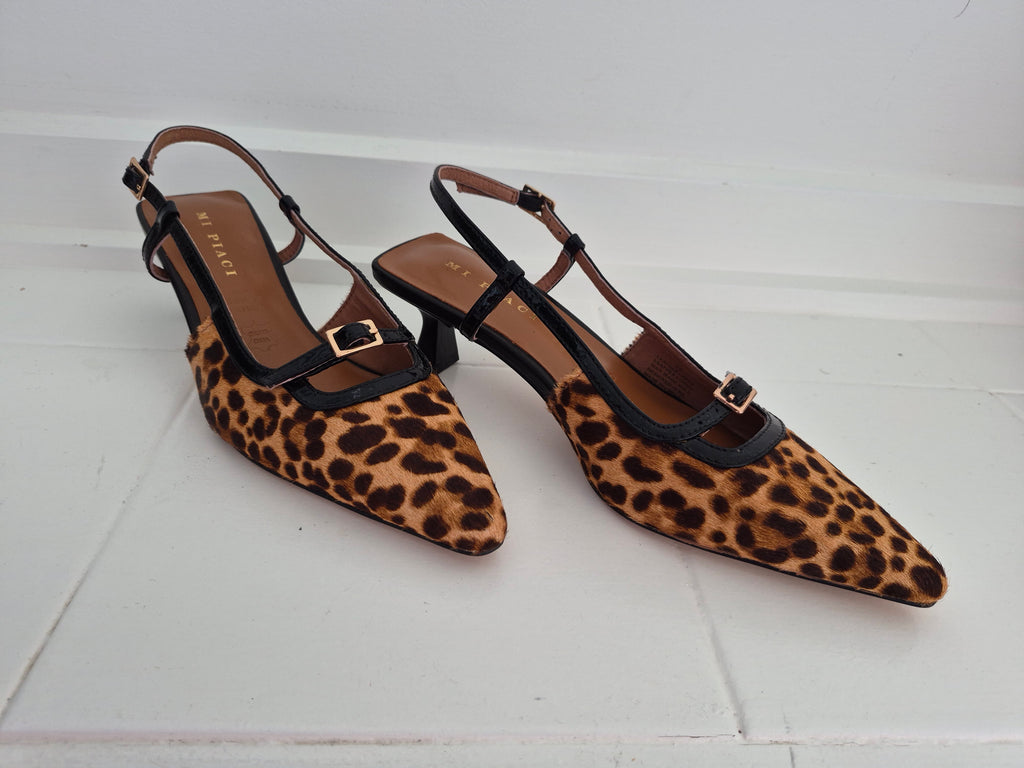 Mi Piaci Leopard Print Heels | Size 36