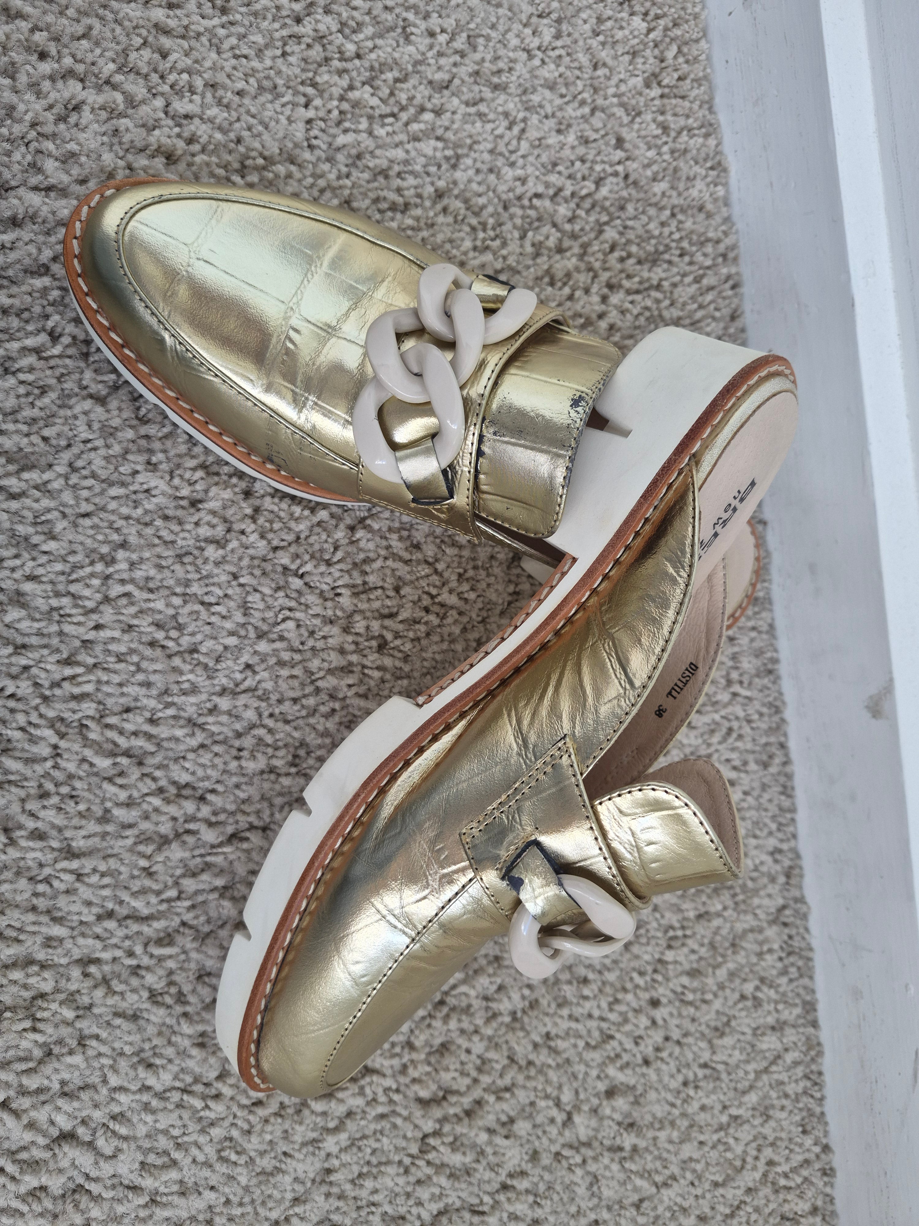 Bresley Slip Ons | Size 38