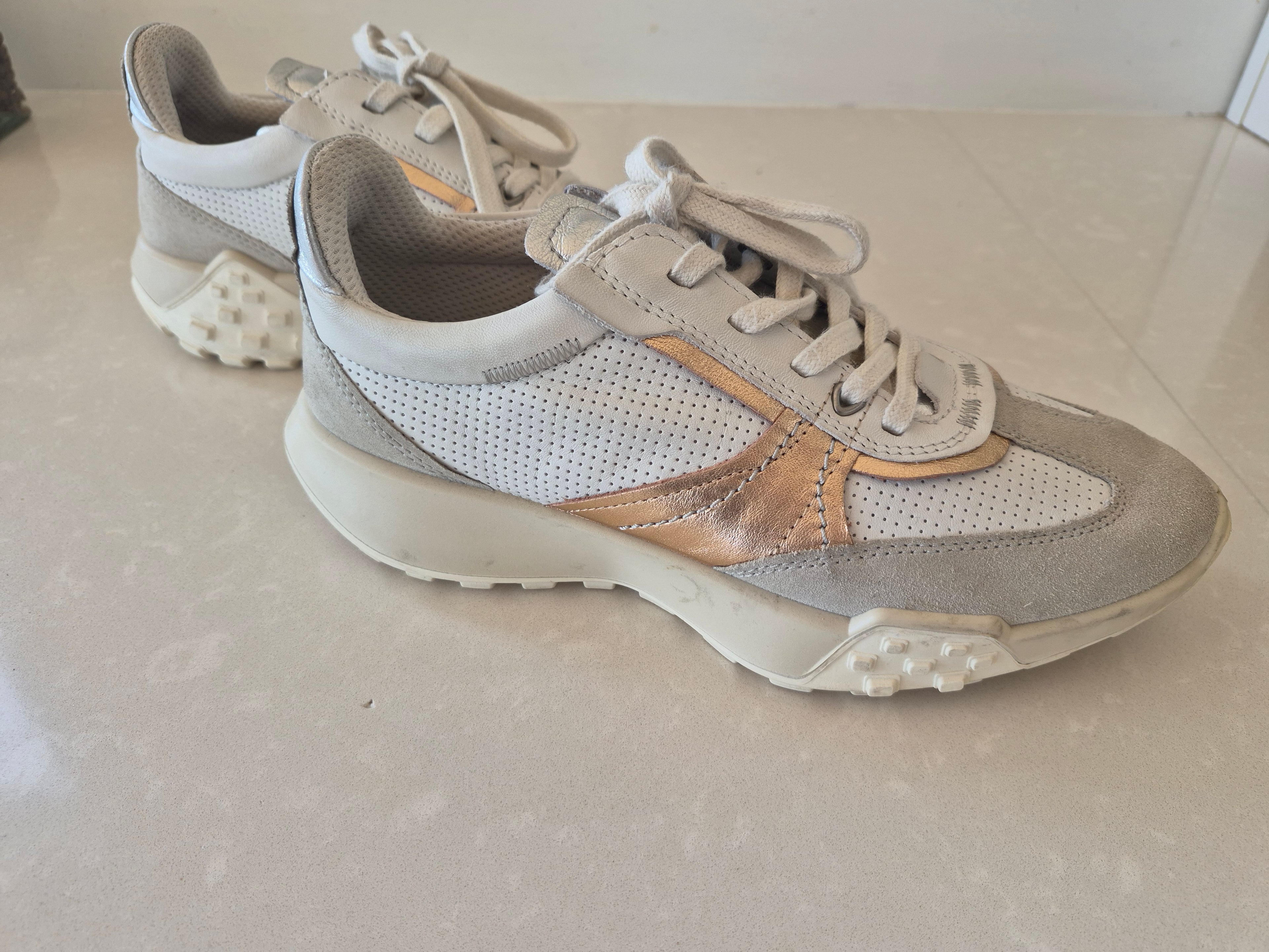 Ecco Sneakers | Size 38