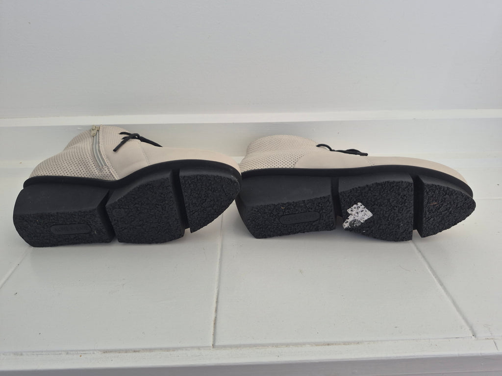 Alfie & Evie Otter Ankle Boots | Size 39