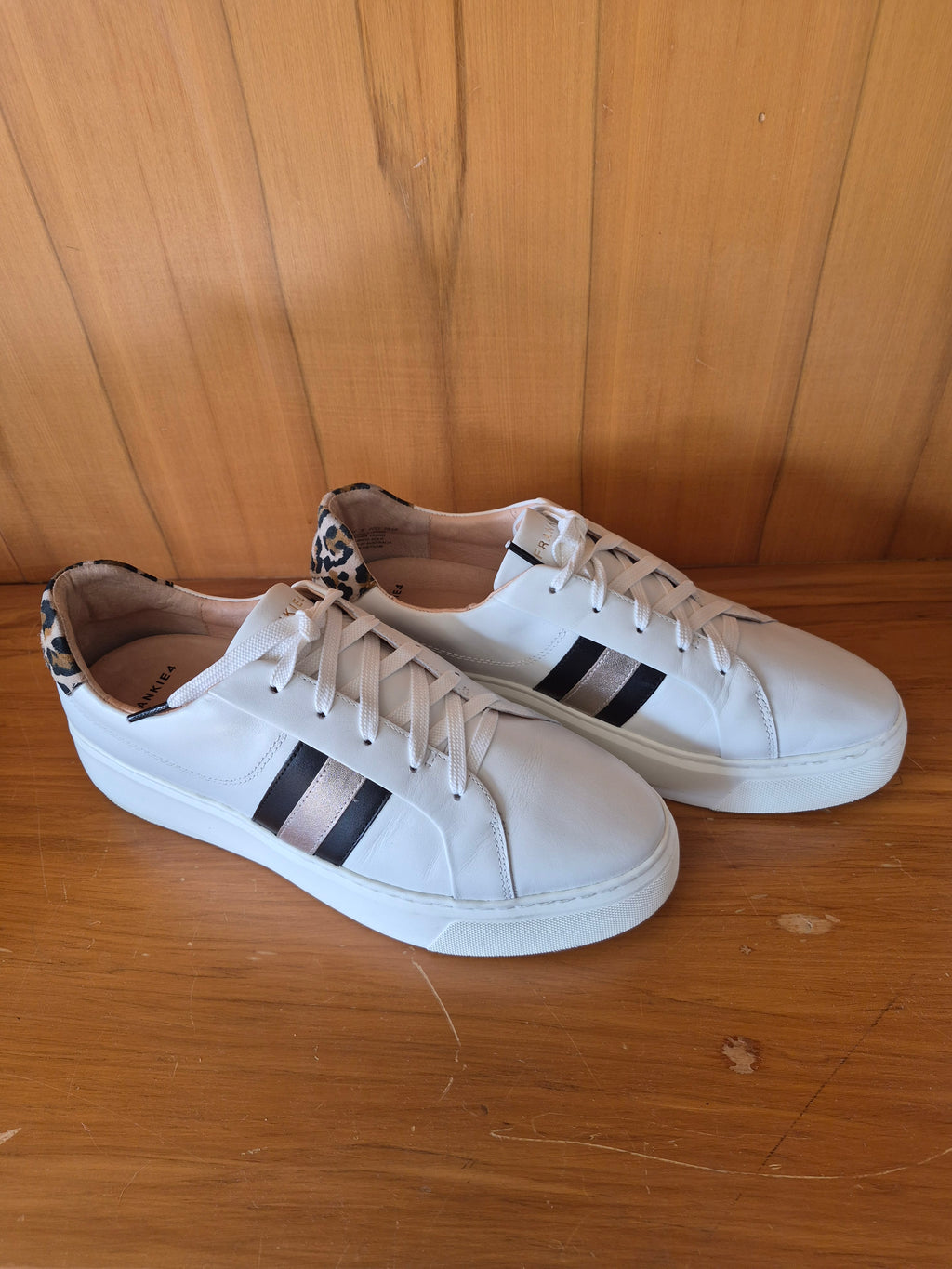 Frankie4 Riley White Sneakers | Size 9