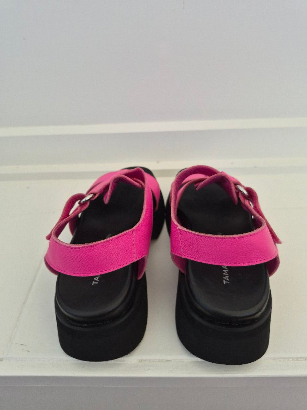 Tamara London Pink Bimp Fuchsia Sandals | Sz 37
