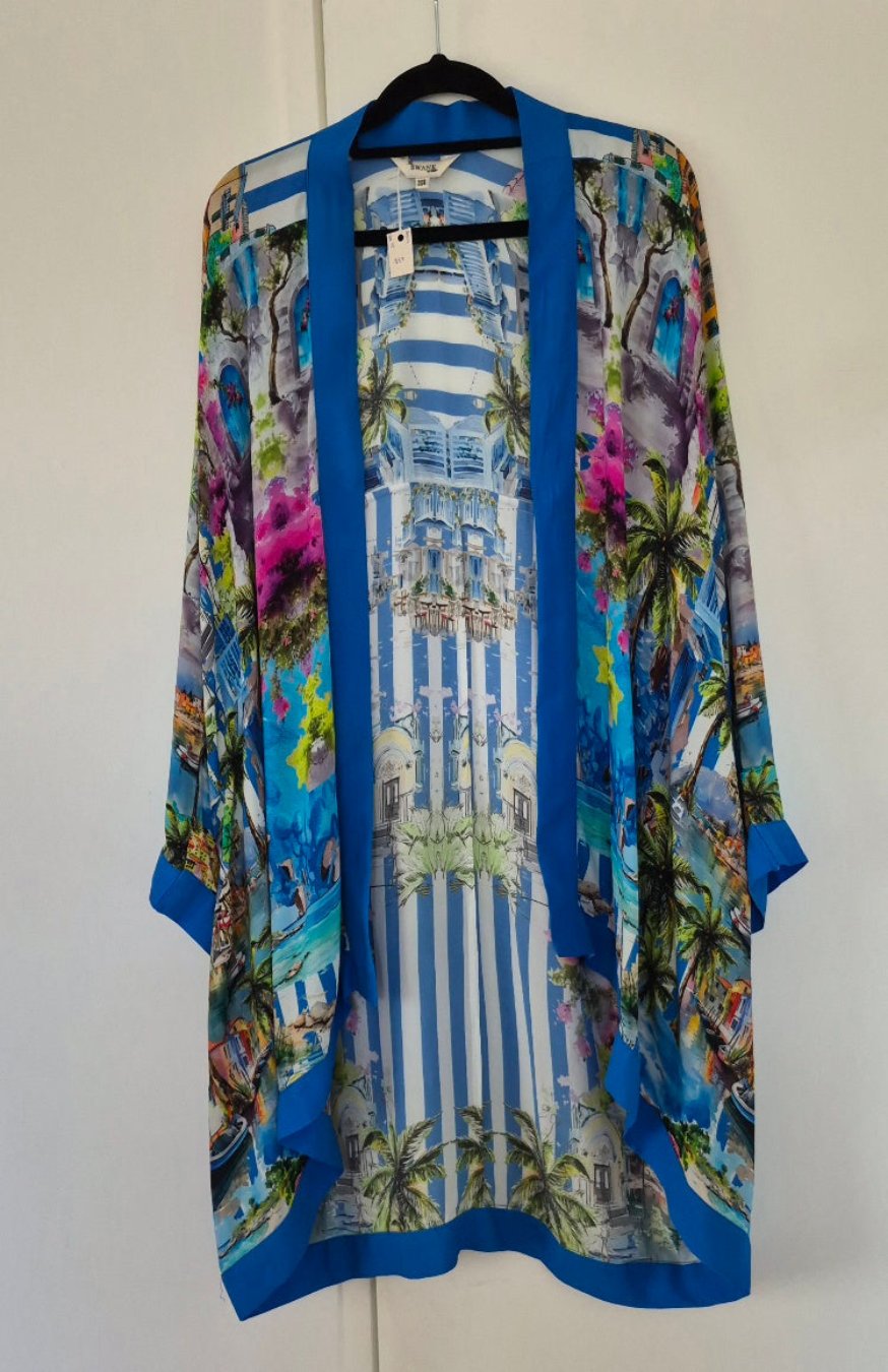 Front view of The Swank Resort Kimono One Size, preloved designer clothing at Copper & Cotton