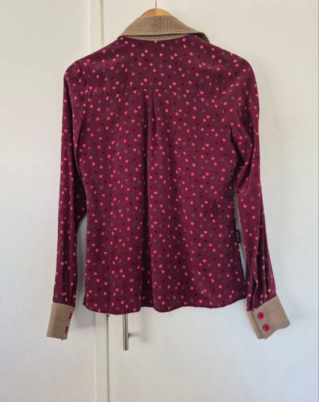 Back view of World Silk Shirt 2011 Sz S/M, preloved designer clothing at Copper & Cotton